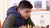 "Хочу стать чемпионом мира". 13-летний подросток выиграл чемпионат по шахматам в Душанбе и не собирается останавливаться